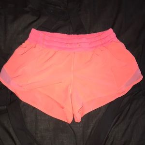 Lululemon Hotty Hot Short 2.5”